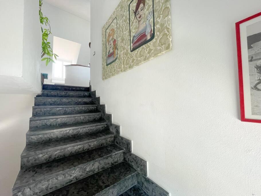 Elegante Appartamento 100 Mq Parcheggio - Wi Fi Savona Exteriör bild